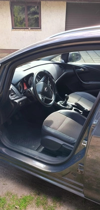 Opel Astra cena 37900 przebieg: 261400, rok produkcji 2015 z Inowrocław małe 56